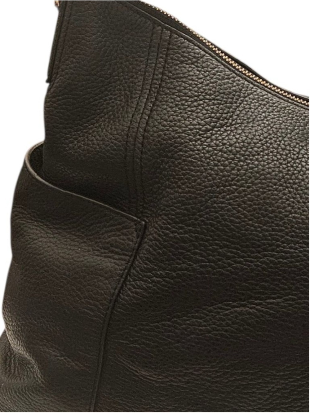 Michael Kors Black Leather Shoulder Bag with Gold Hardware - Picture 4 of 17